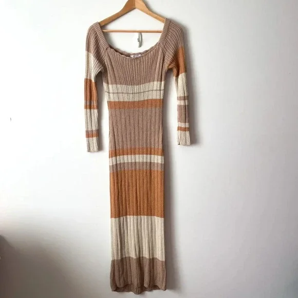 Peppermayo Scoop Neck Long Sleeve Crochet Maxi Dress Striped Neutral Size M/L - Picture 4 of 8